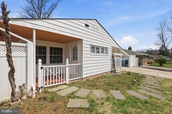 26 Myrtle Lane, Levittown