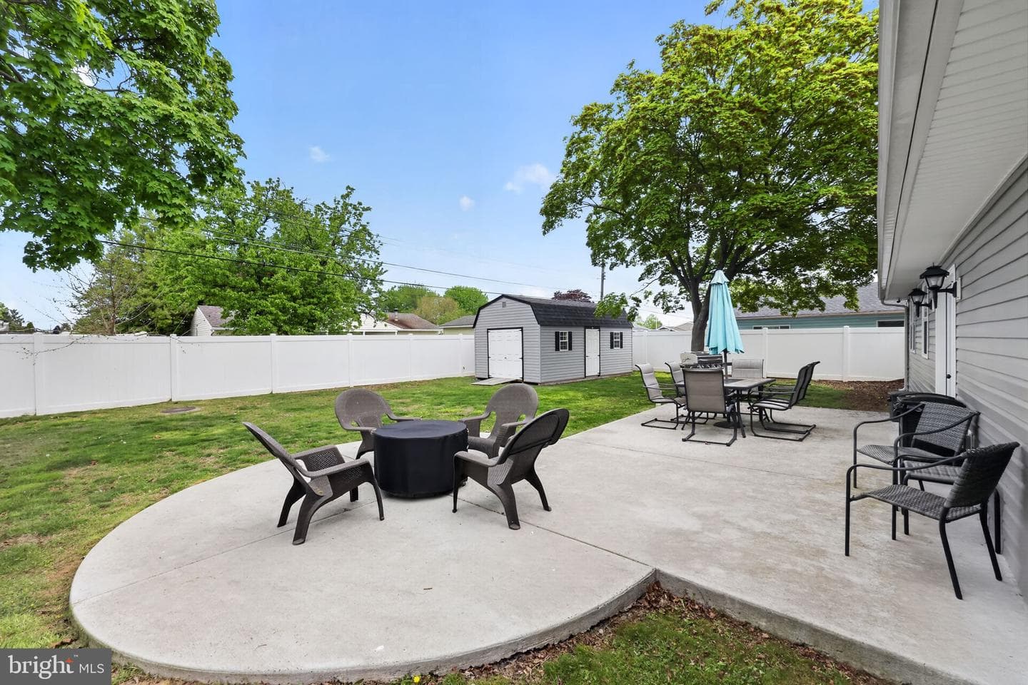 41 Stream Lane photo 27