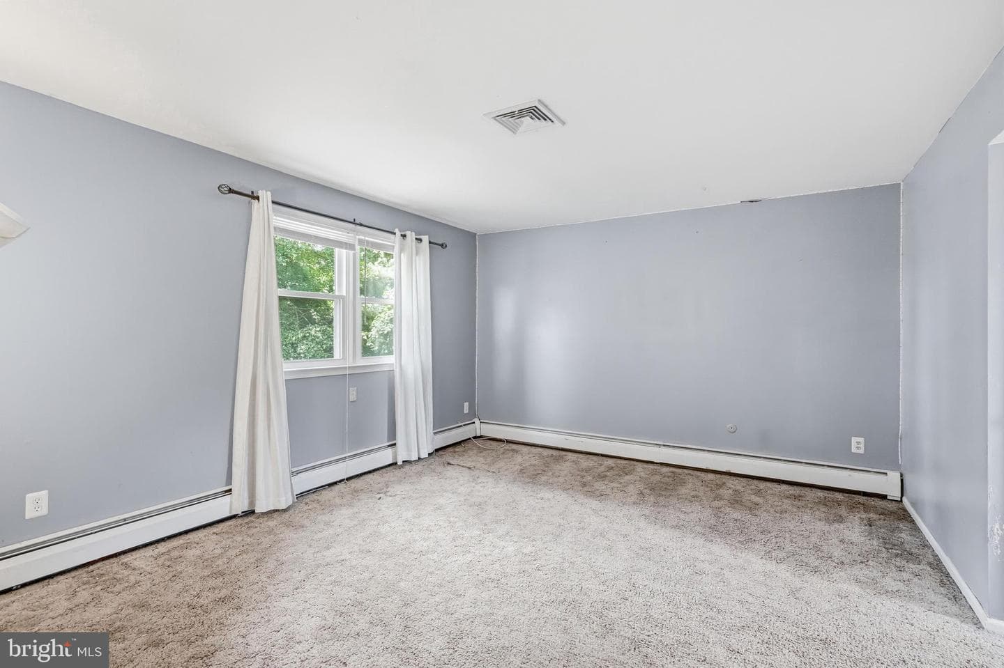 103 E Winchester Avenue photo 41