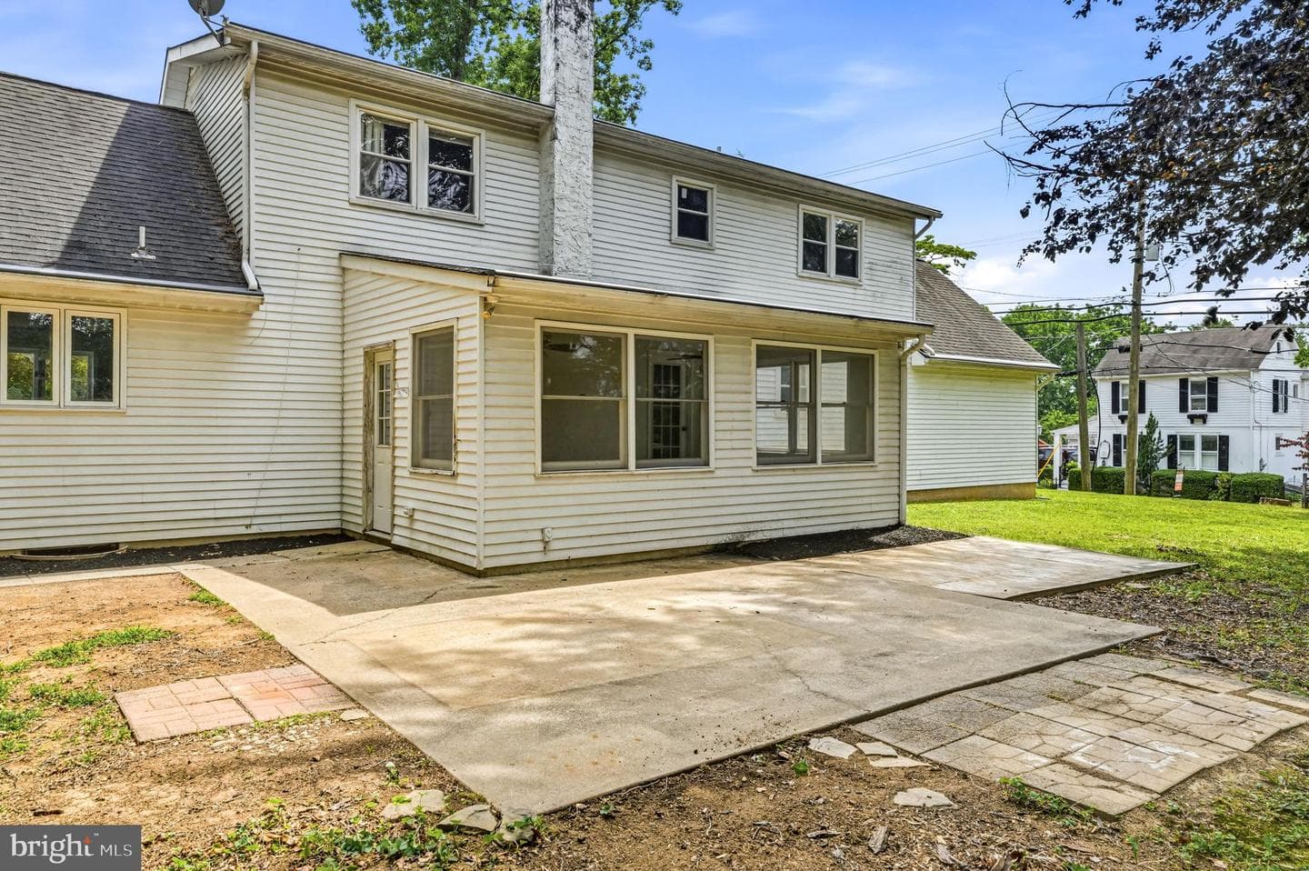 103 E Winchester Avenue photo 56