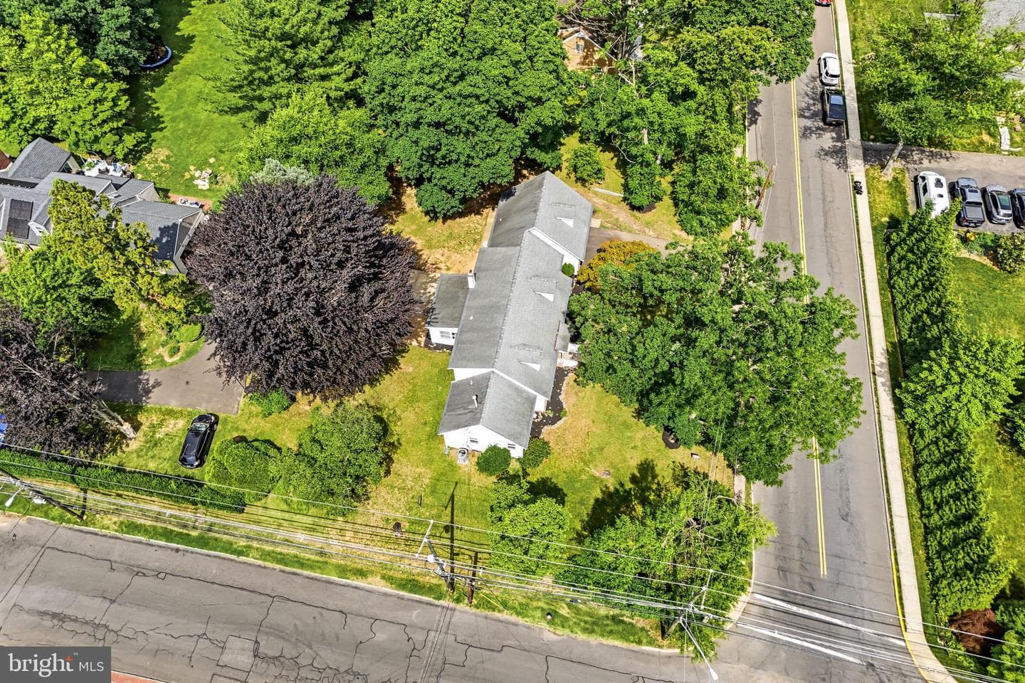 103 E Winchester Avenue photo 74