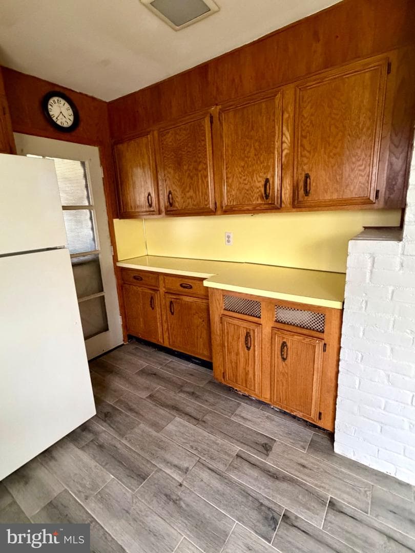 188 Farmbrook Drive photo 3