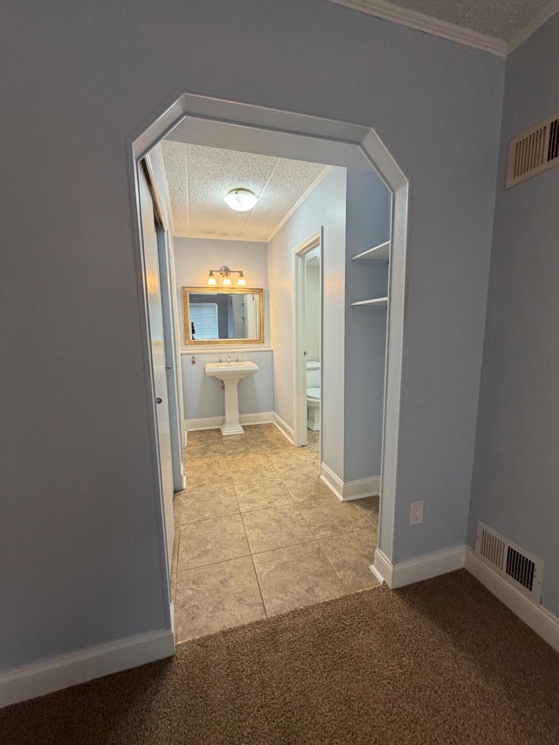 111 Leedom Way photo 16