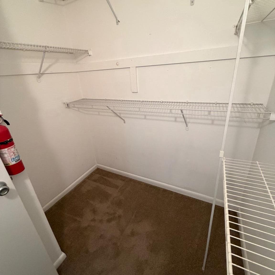 111 Leedom Way photo 20