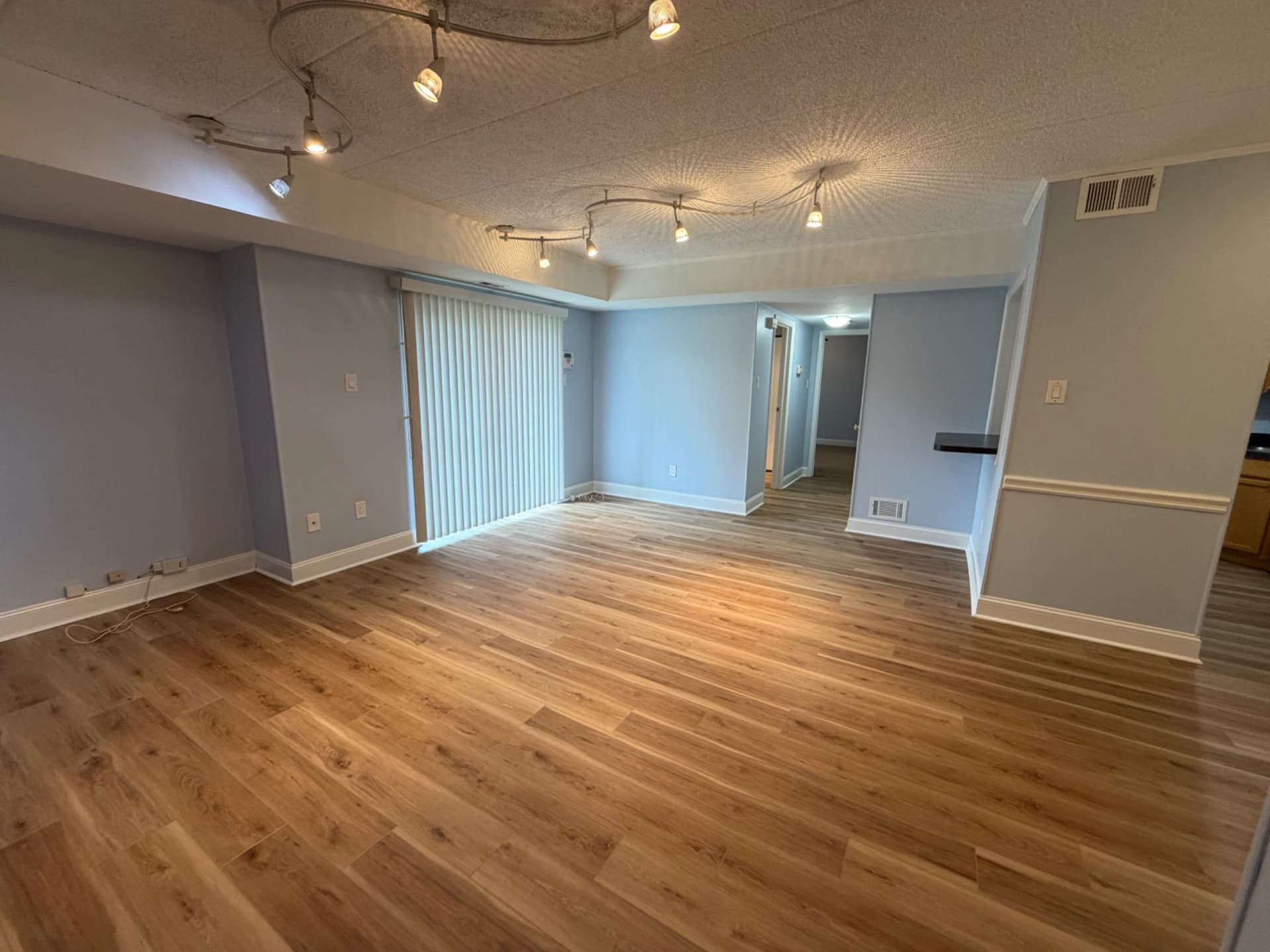 111 Leedom Way photo 5