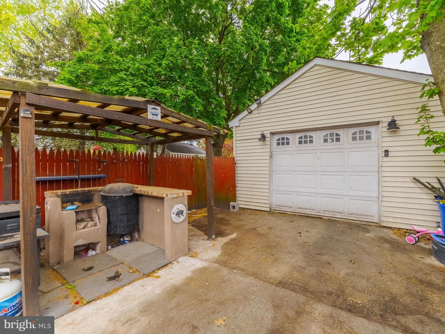 628 Pine Street photo 27