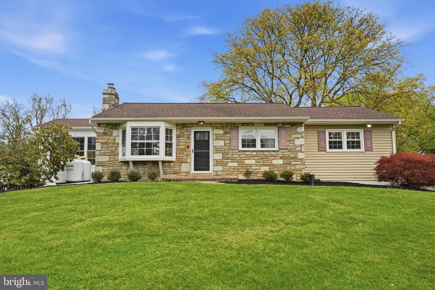 83 Wrenwood Way photo 2