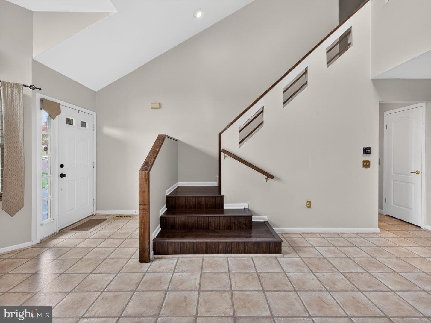 333 Basswood Circle photo 17