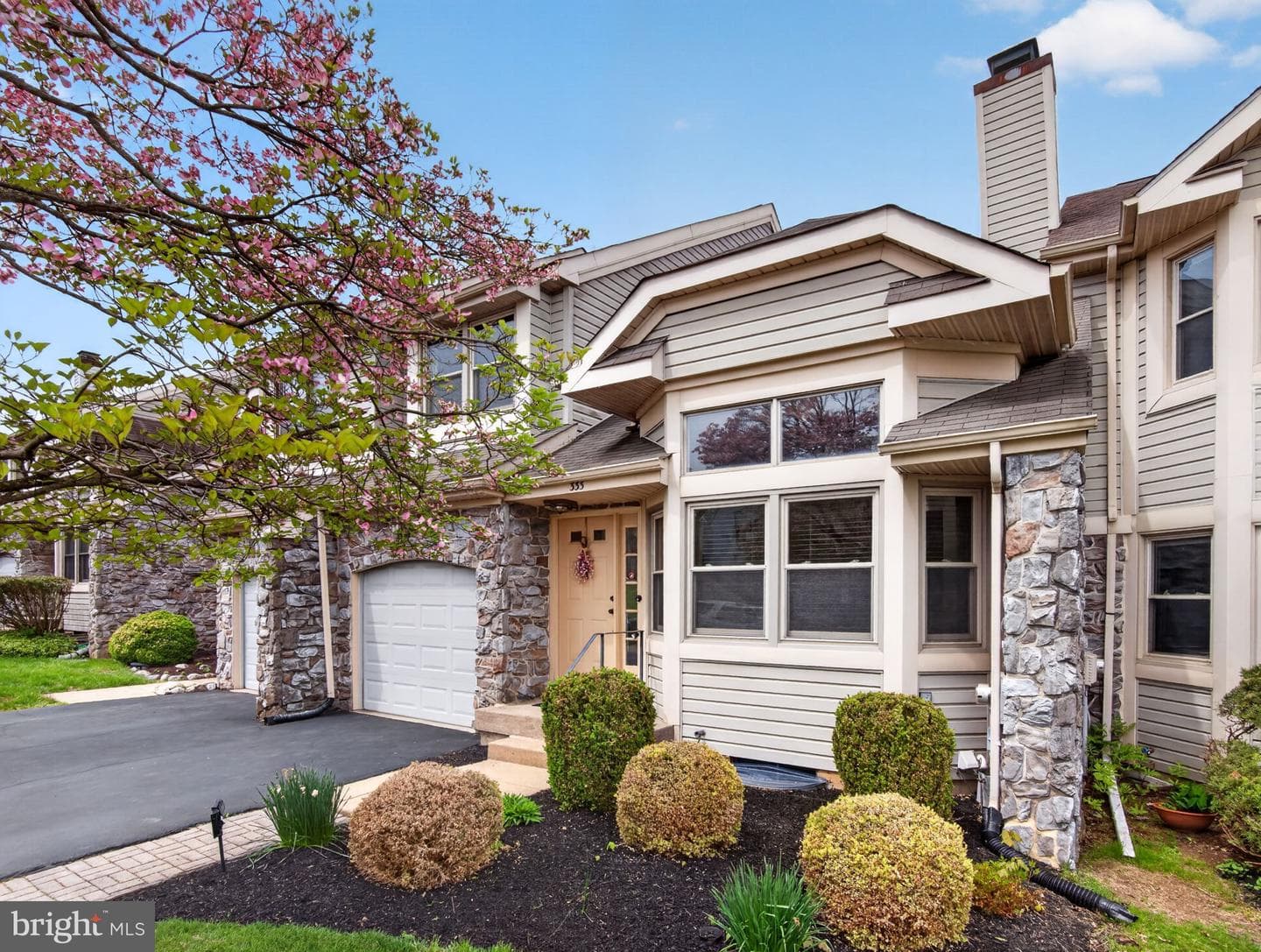 333 Basswood Circle photo 8