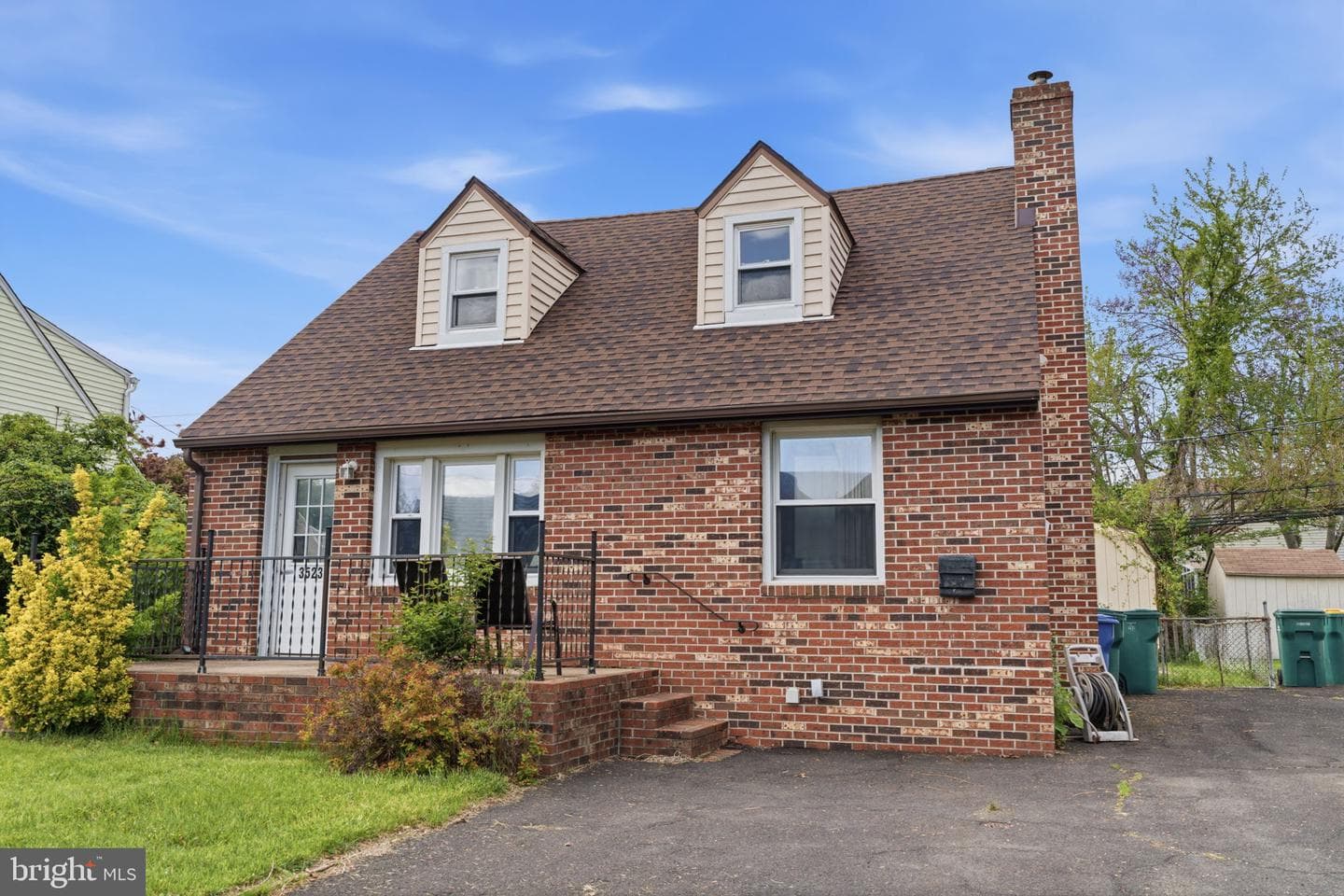 3523 Dixon Avenue photo 2