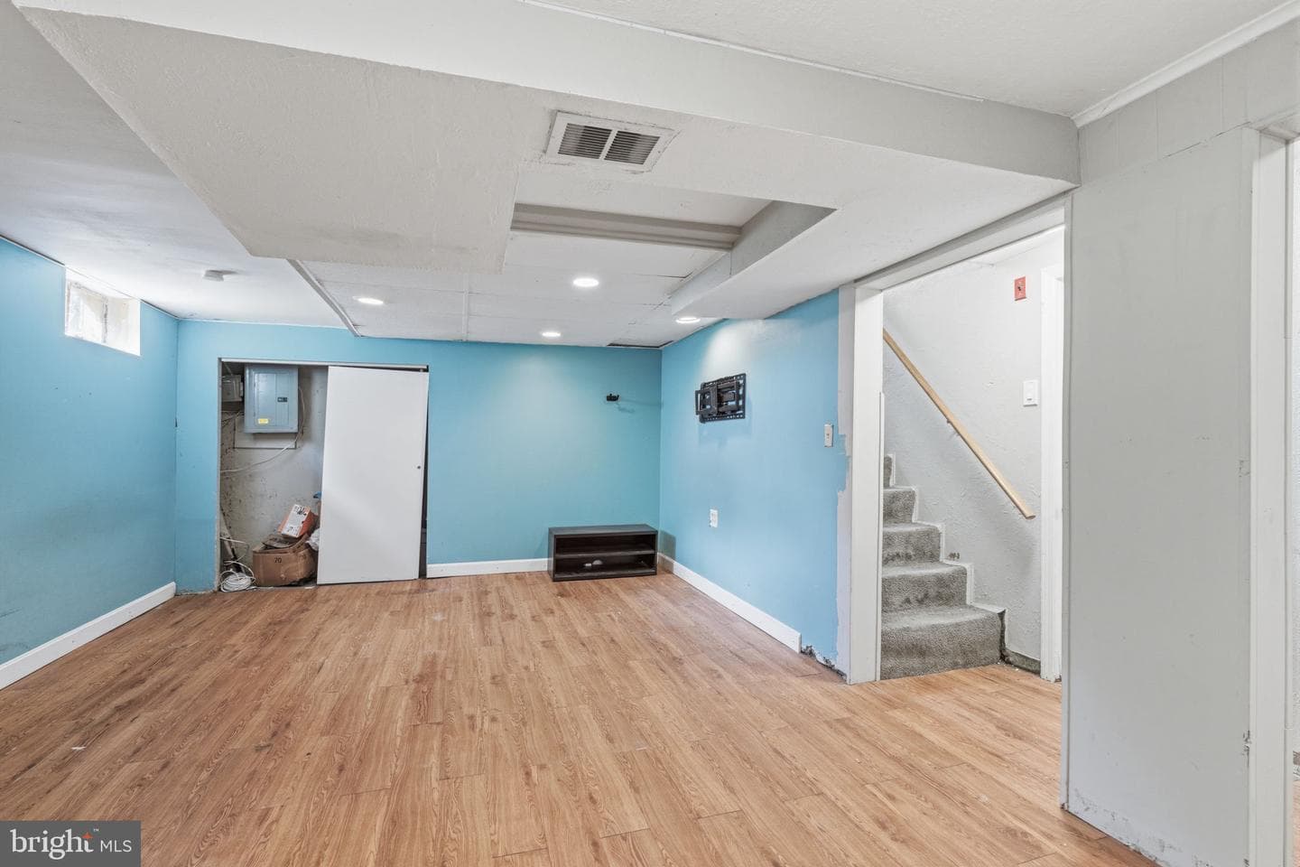 3523 Dixon Avenue photo 23