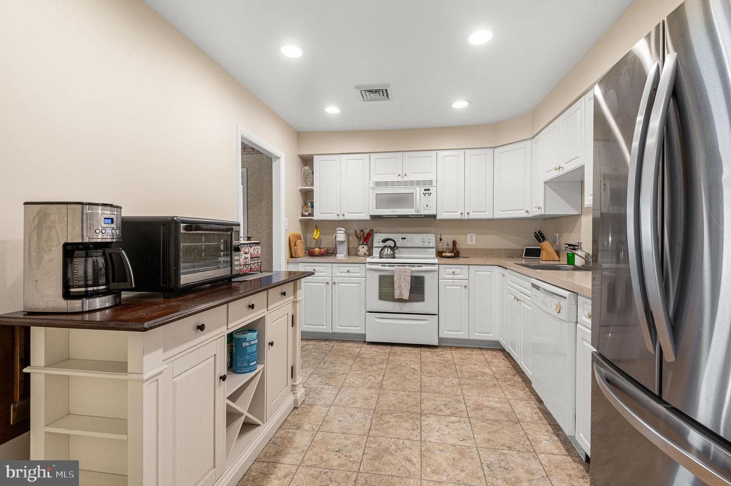 1022 Rozel Avenue photo 15
