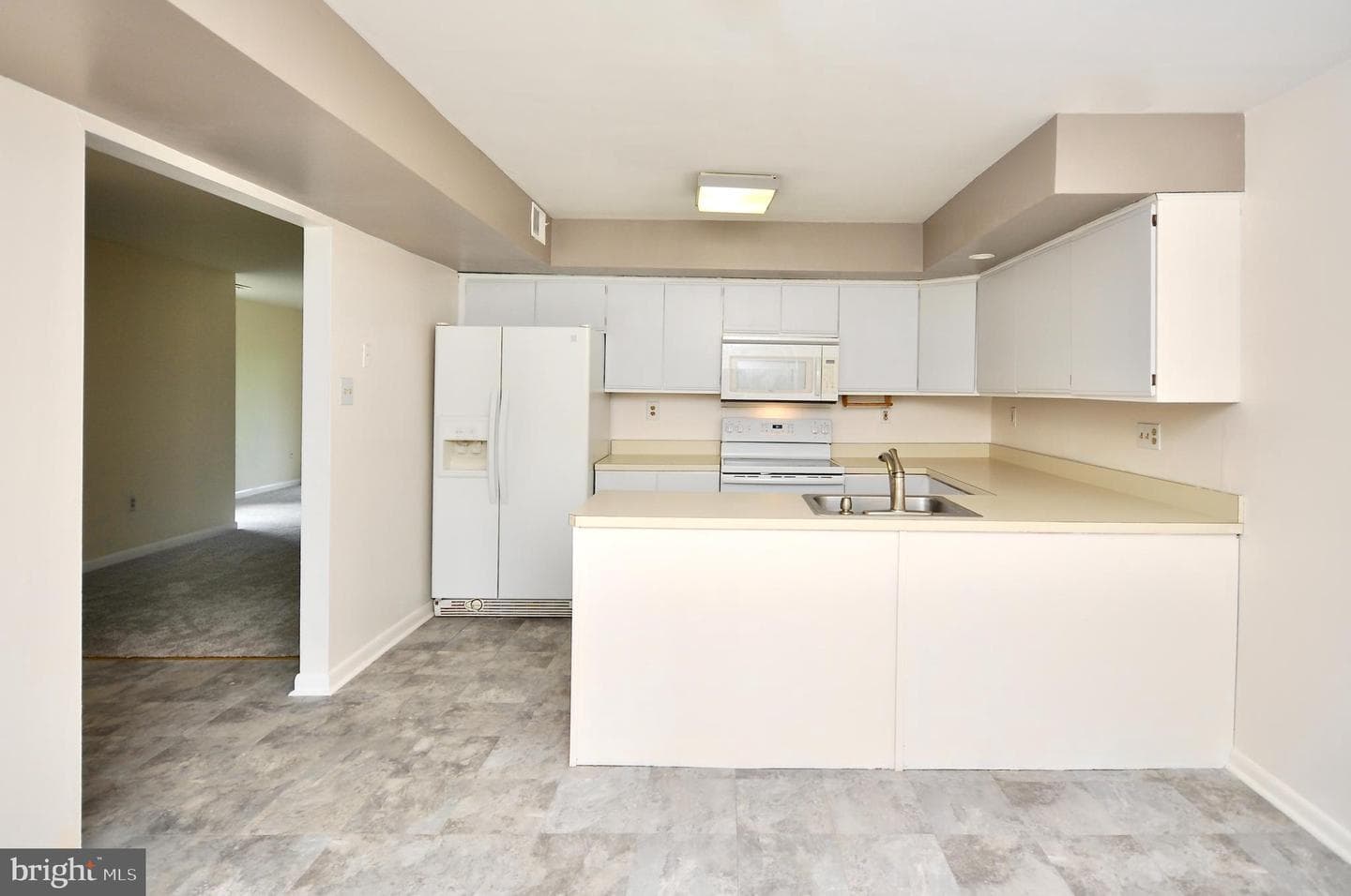127 Allem Lane photo 6