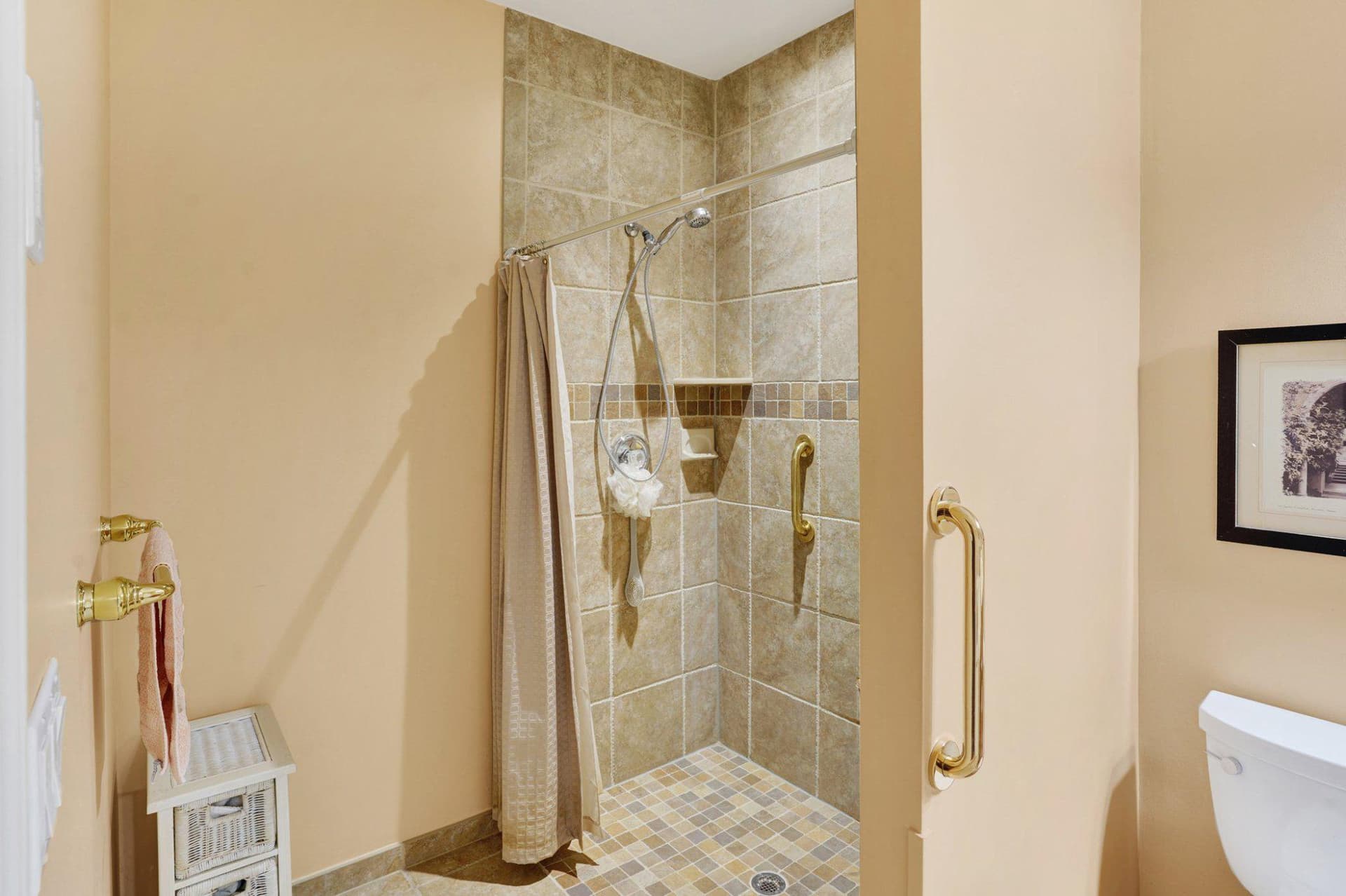 203 Fairway Drive photo 12