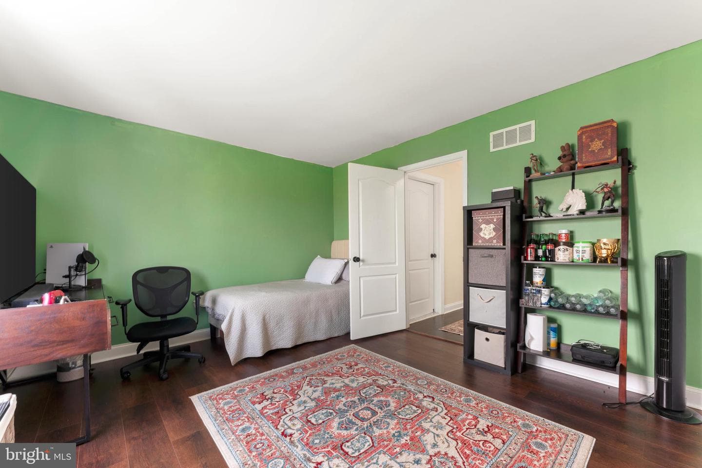 18 Dartmouth Lane photo 46