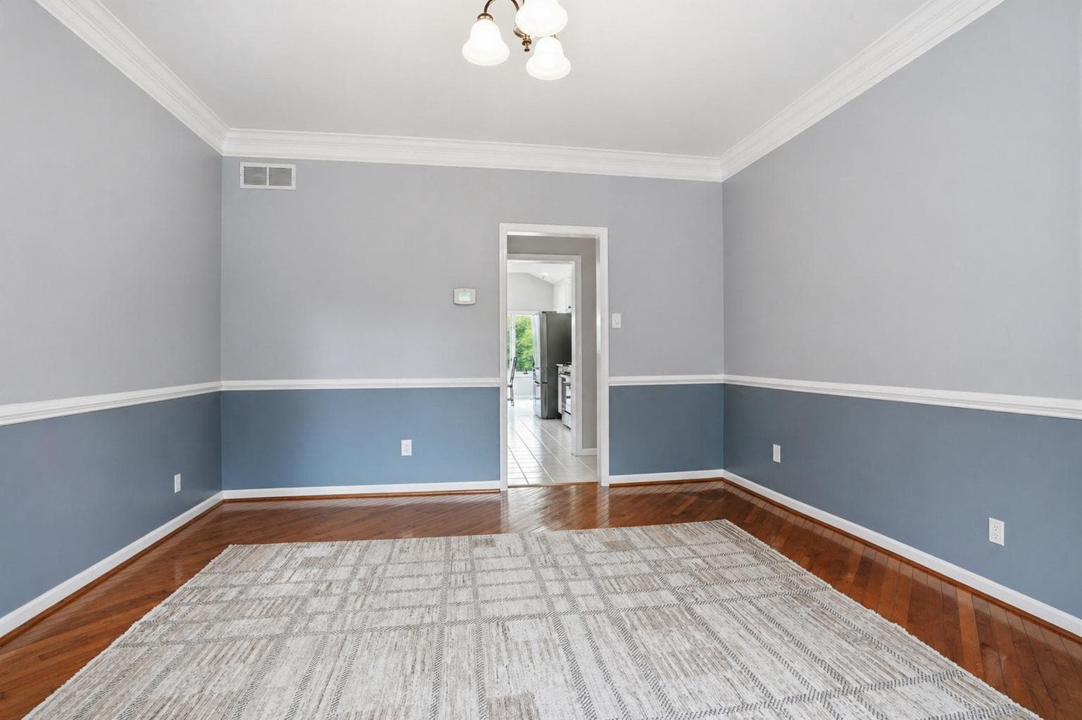 1410 Windsor Drive photo 7