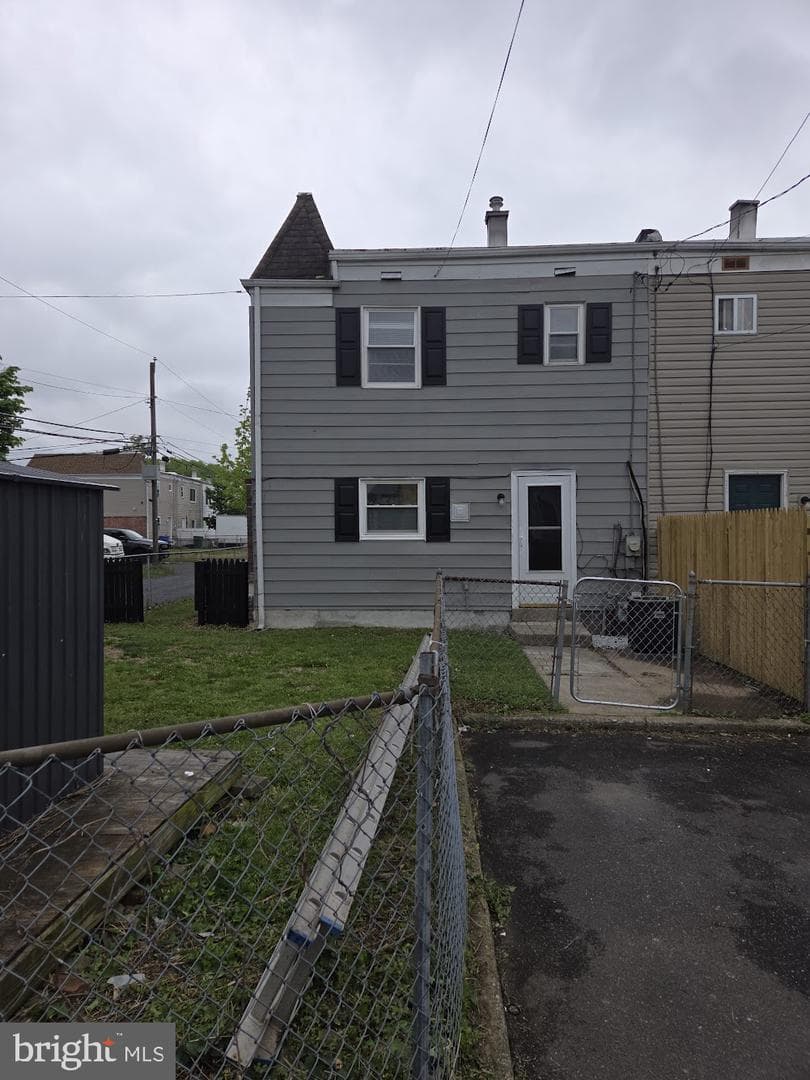 2400 Airacobra Street photo 17