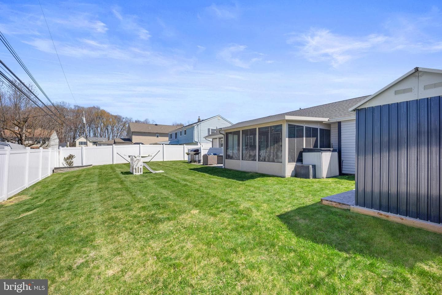 837 Fairfield Road photo 28