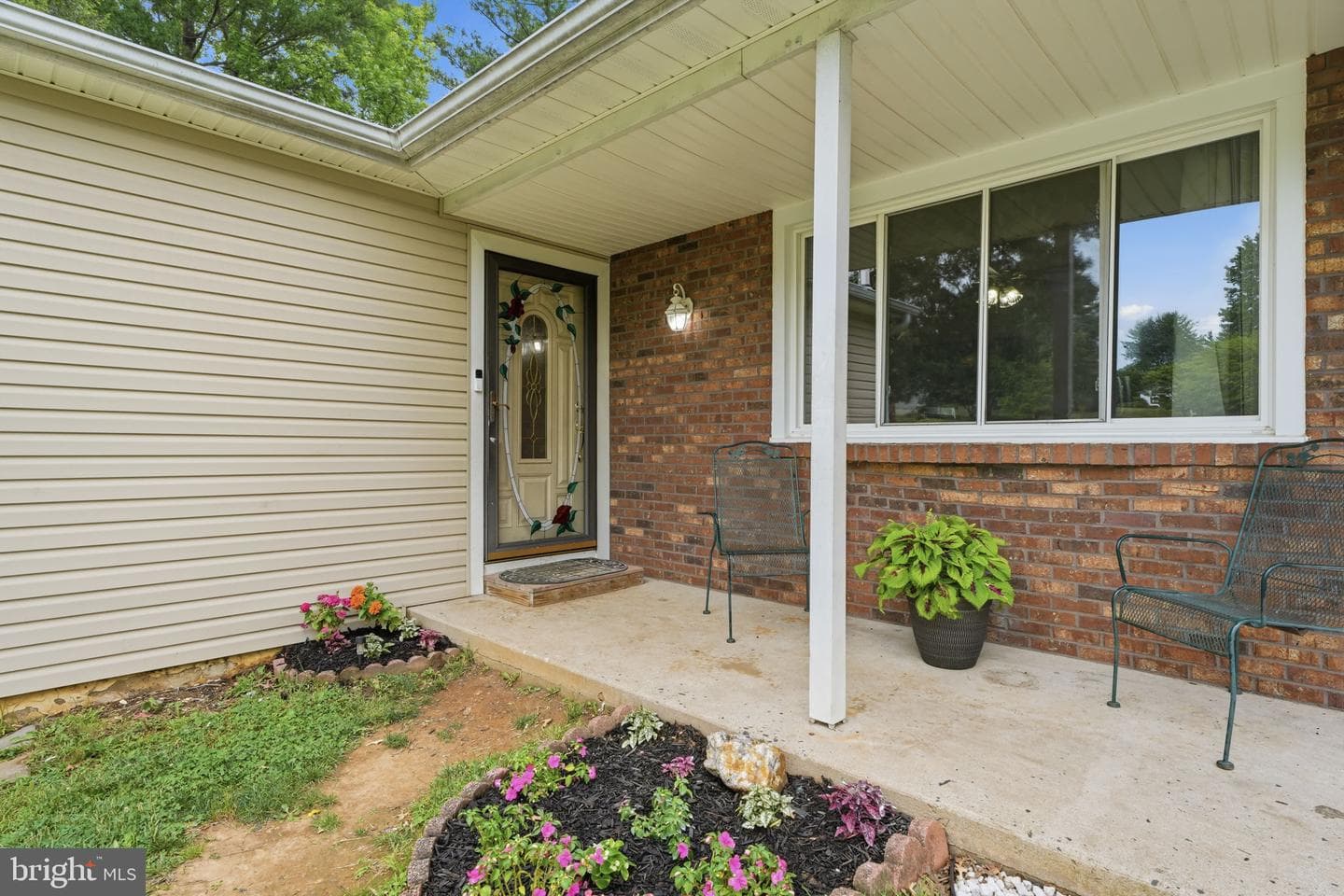 1000 Manor Lane photo 3