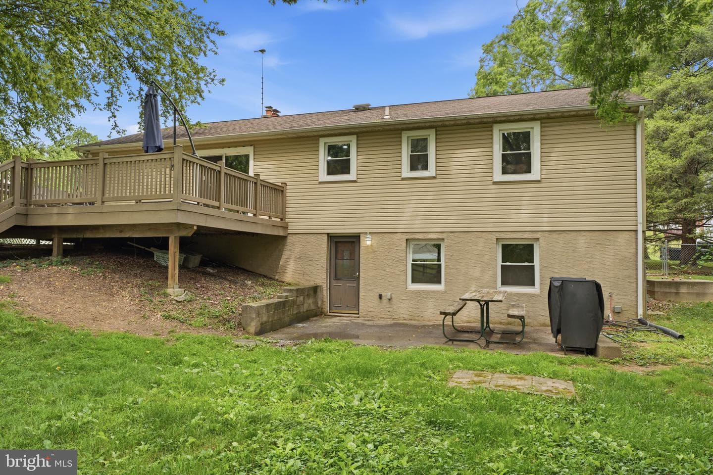 1000 Manor Lane photo 43