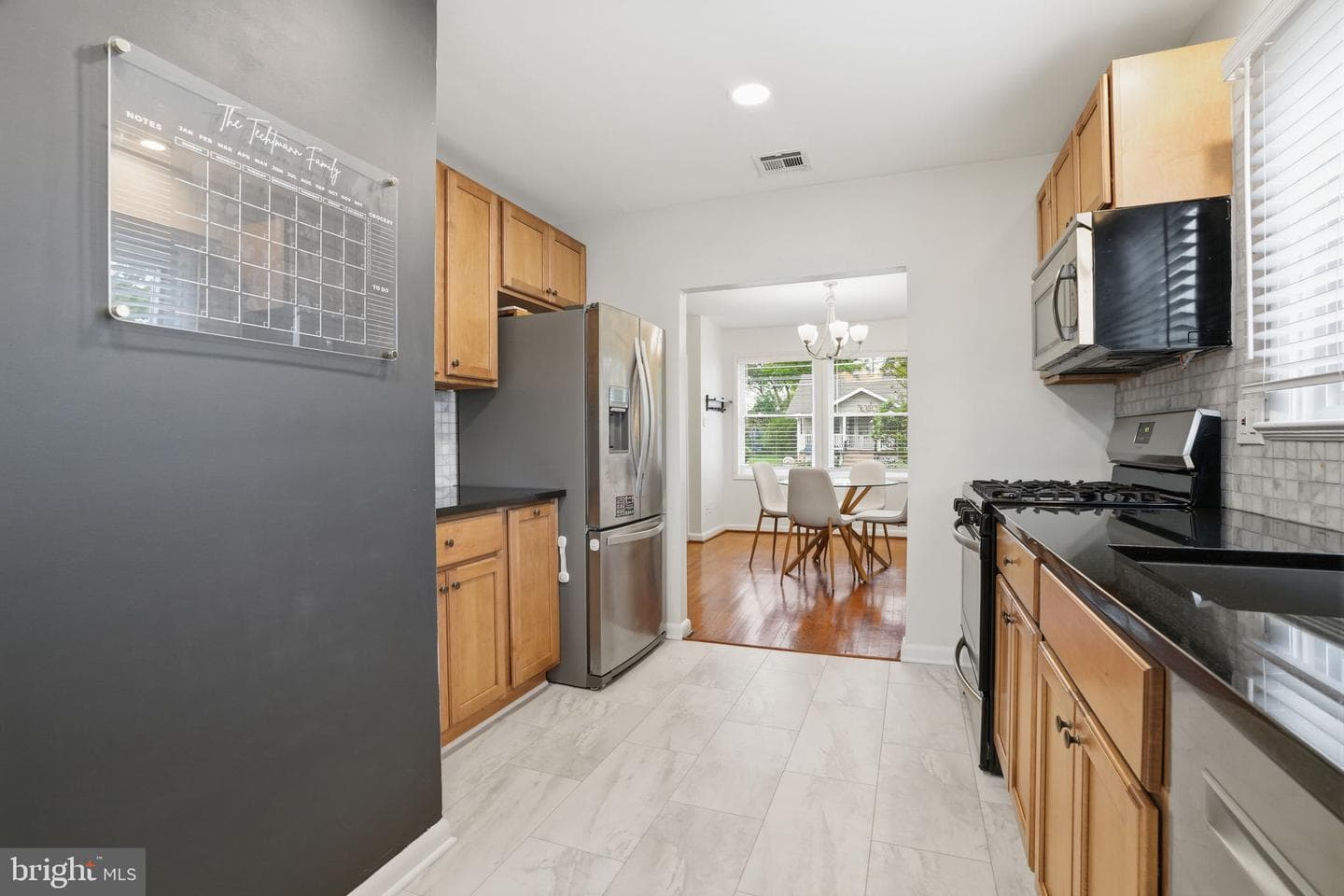 329 Madison Avenue photo 9