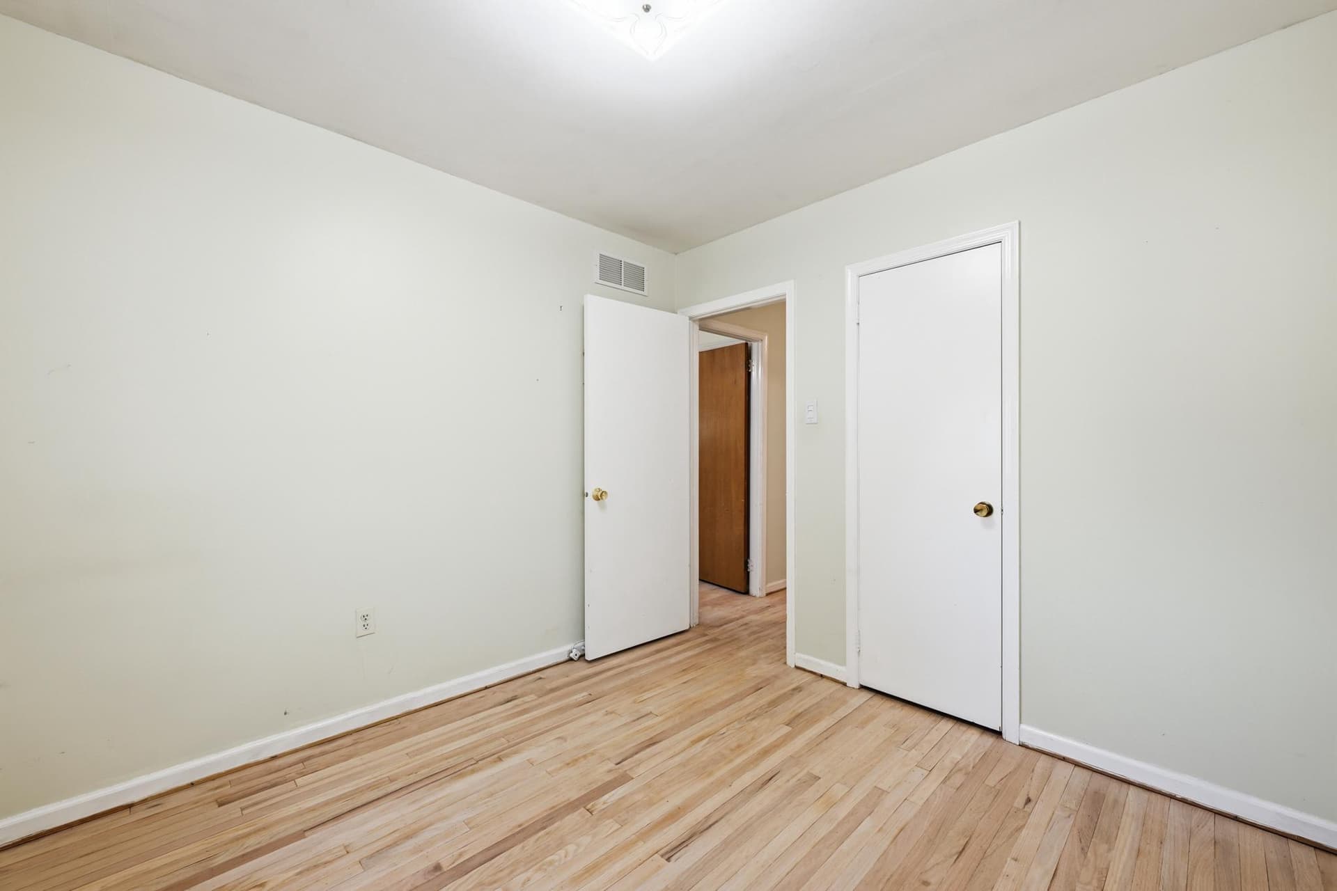 8 Pleasant Avenue photo 30