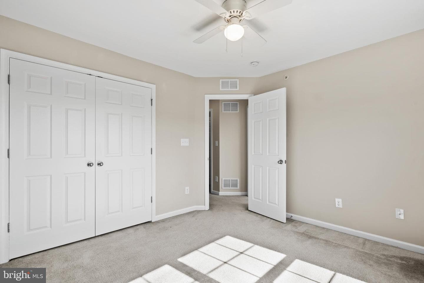 415 Chestnut Court photo 17