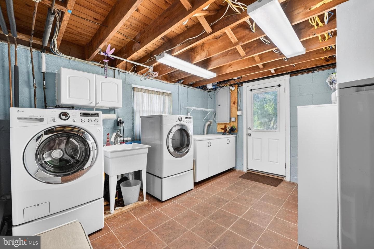 883 Mustang Road photo 25