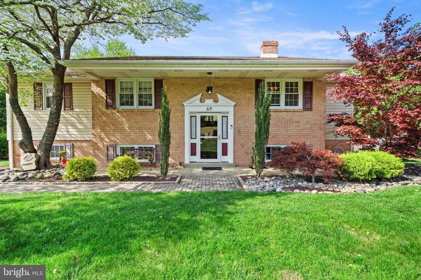 69 Christopher Drive, Holland