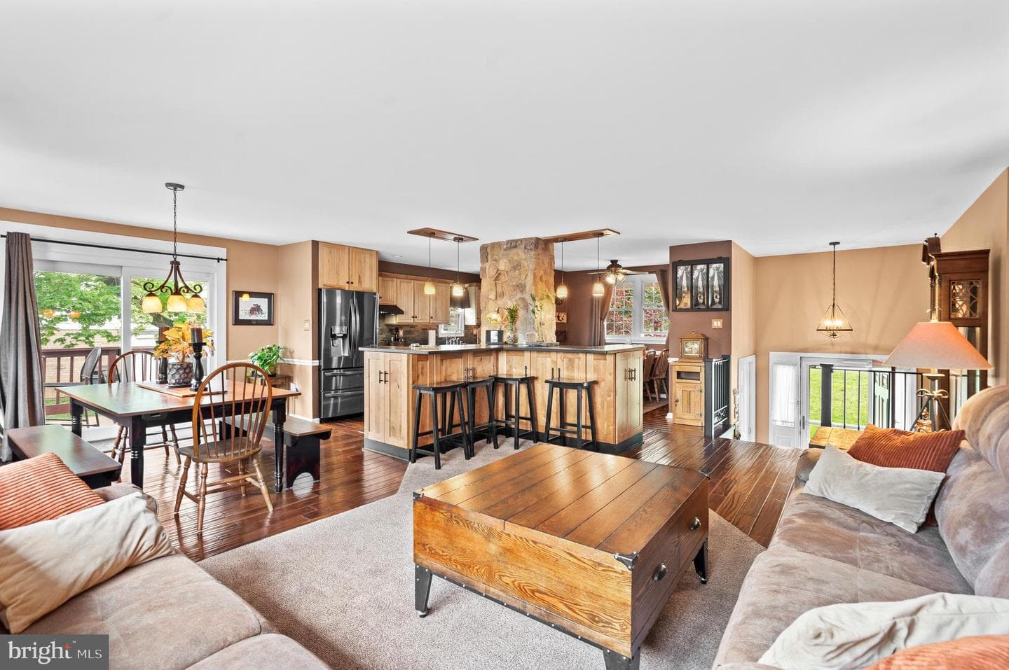 69 Christopher Drive photo 10
