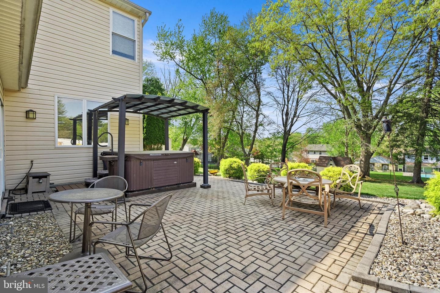 69 Christopher Drive photo 28