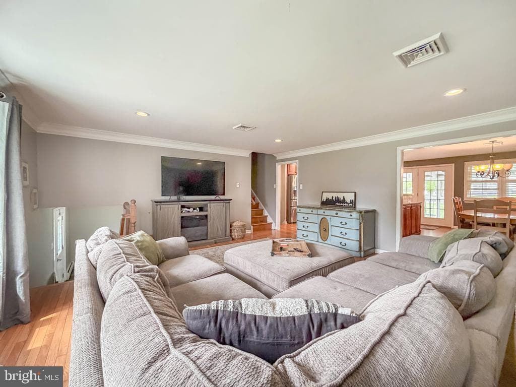 21 E Rotterdam Road photo 13