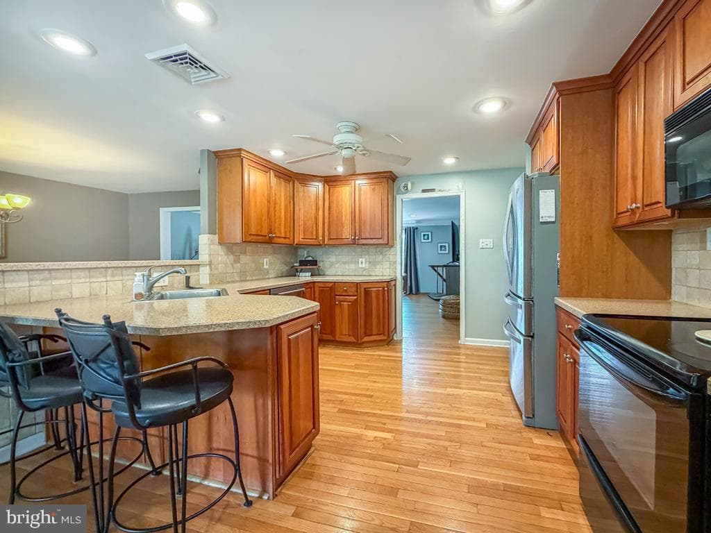 21 E Rotterdam Road photo 17