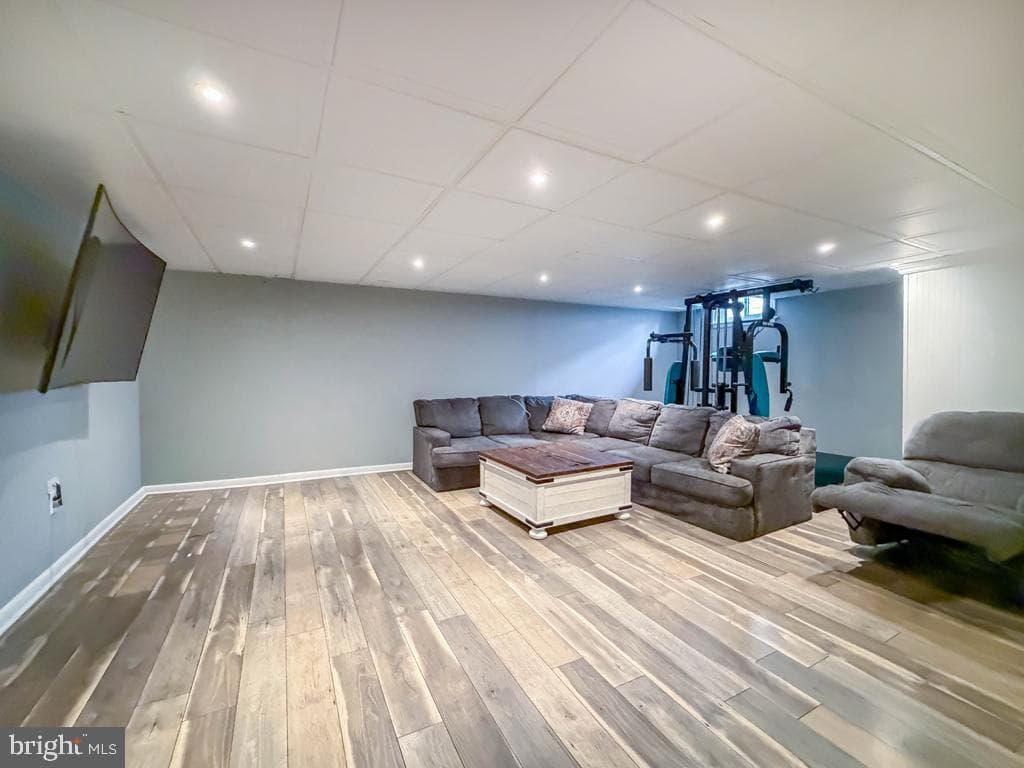 21 E Rotterdam Road photo 27