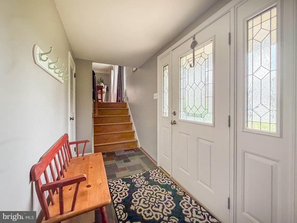 21 E Rotterdam Road photo 4