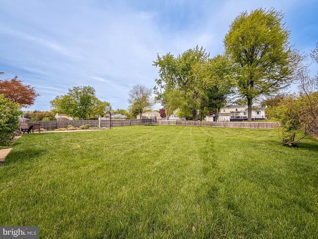 21 E Rotterdam Road photo 55