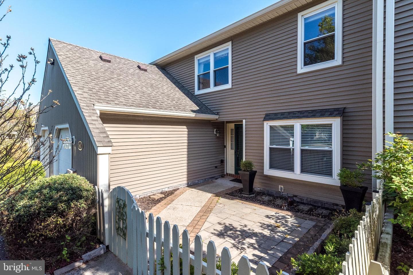 1607 Lakeview Circle photo 43