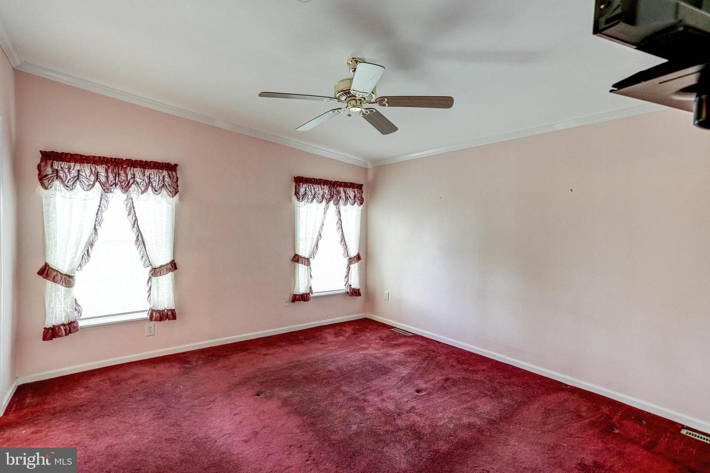 31 Pasture Lane photo 47