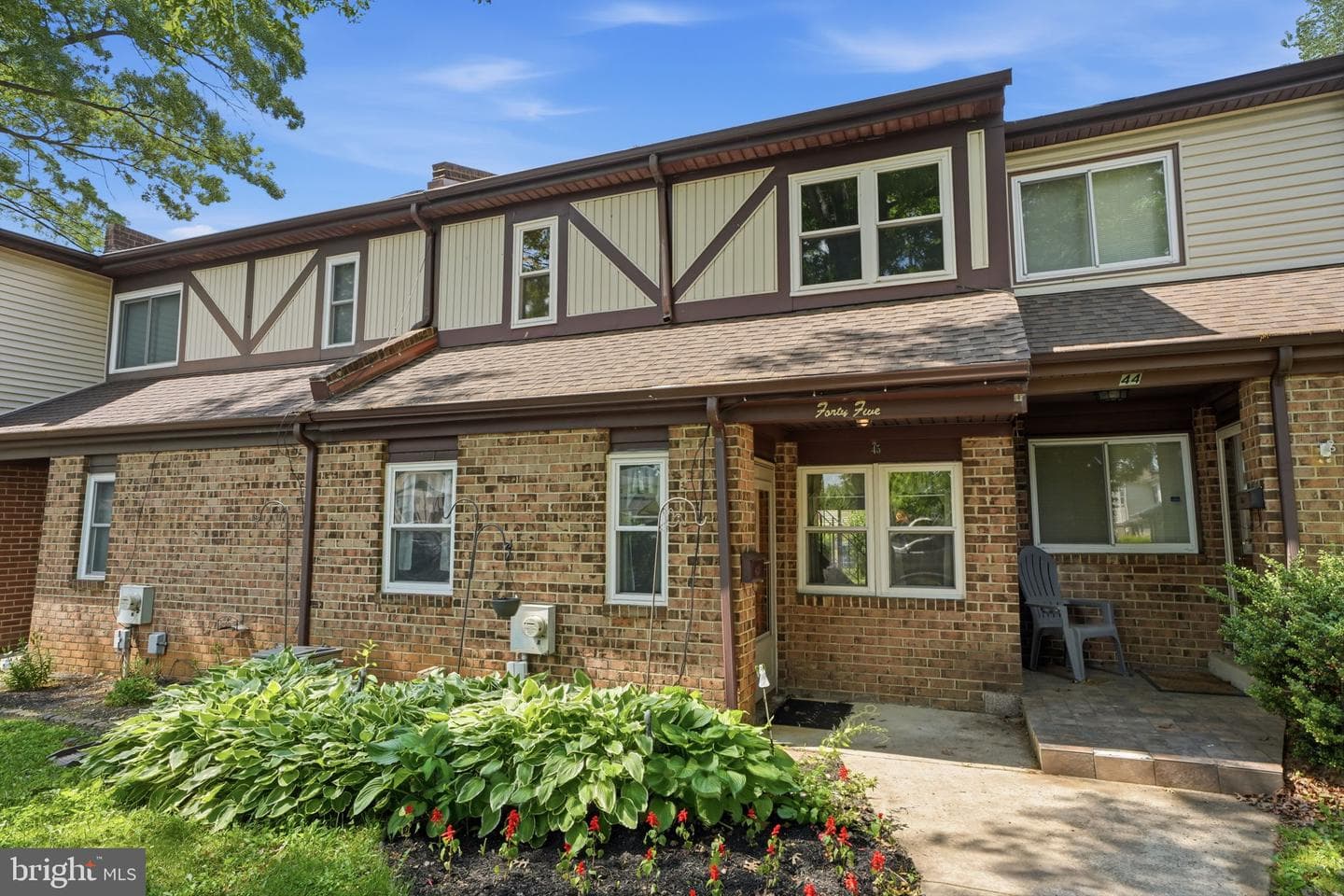 45 Hollybrooke Dr photo 1