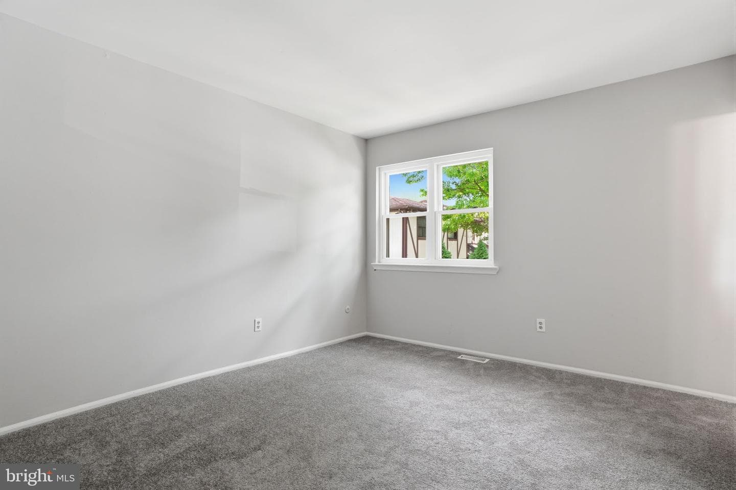 45 Hollybrooke Dr photo 15