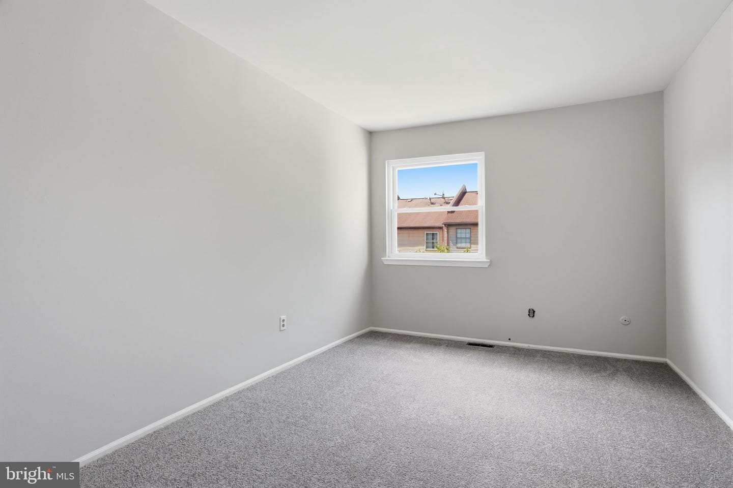 45 Hollybrooke Dr photo 18