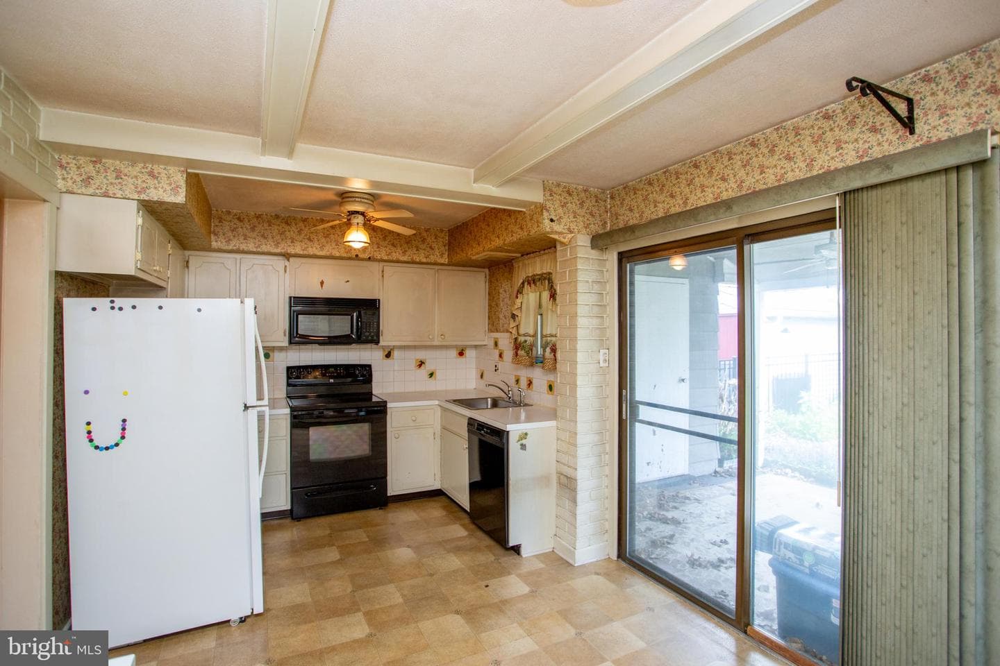 84 Dewsbury Lane photo 3