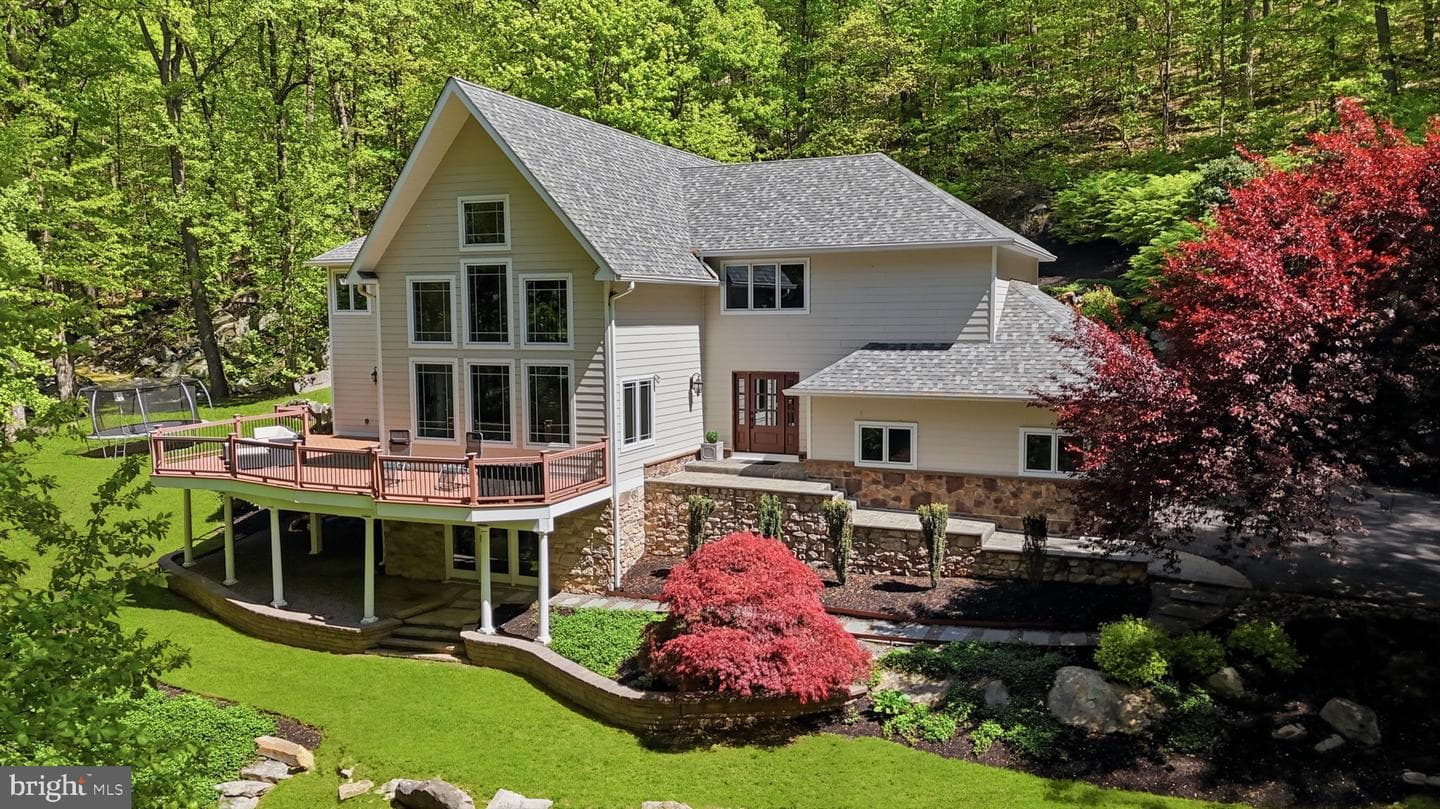 4757 Upper Mountain Road photo 1