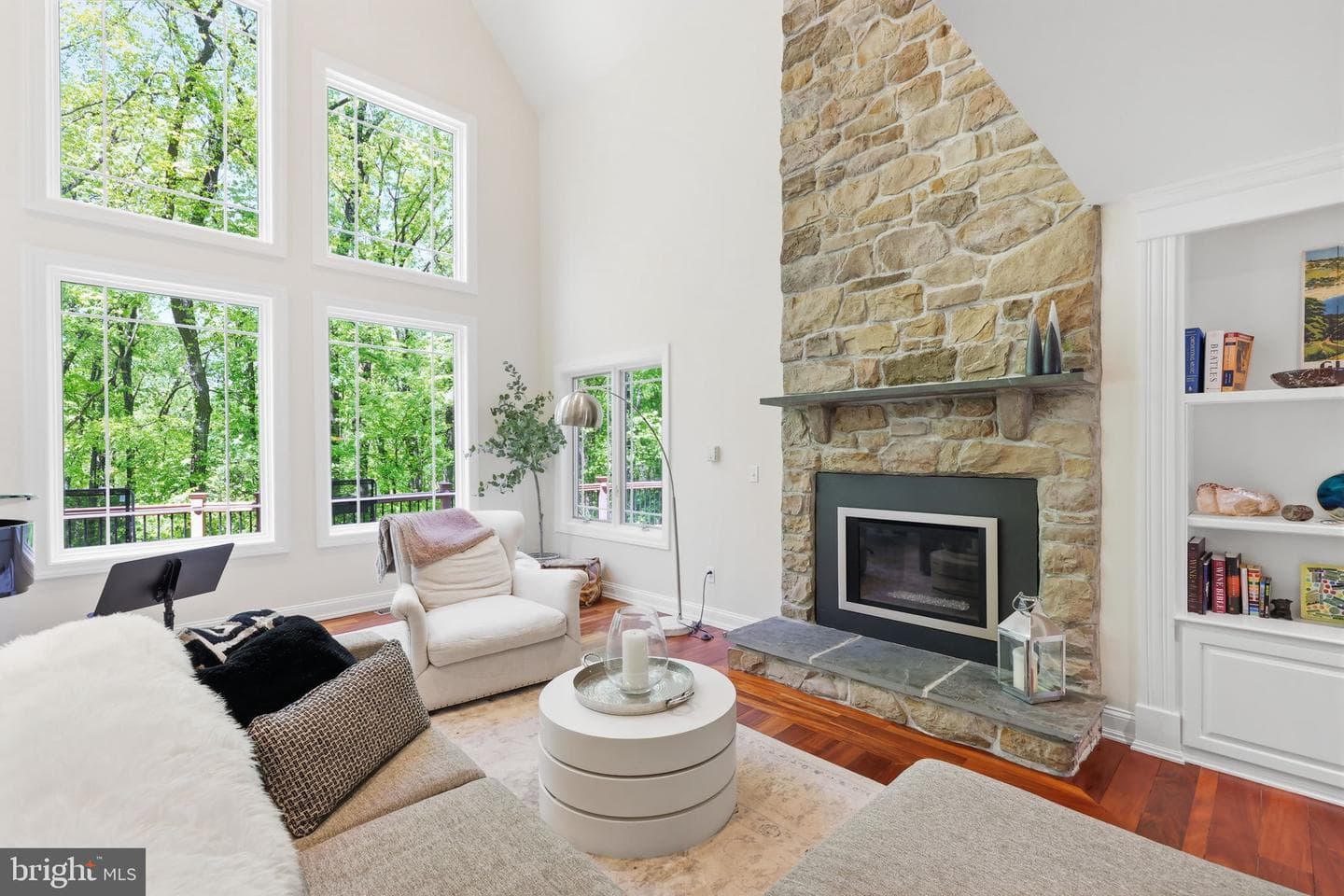4757 Upper Mountain Road photo 3