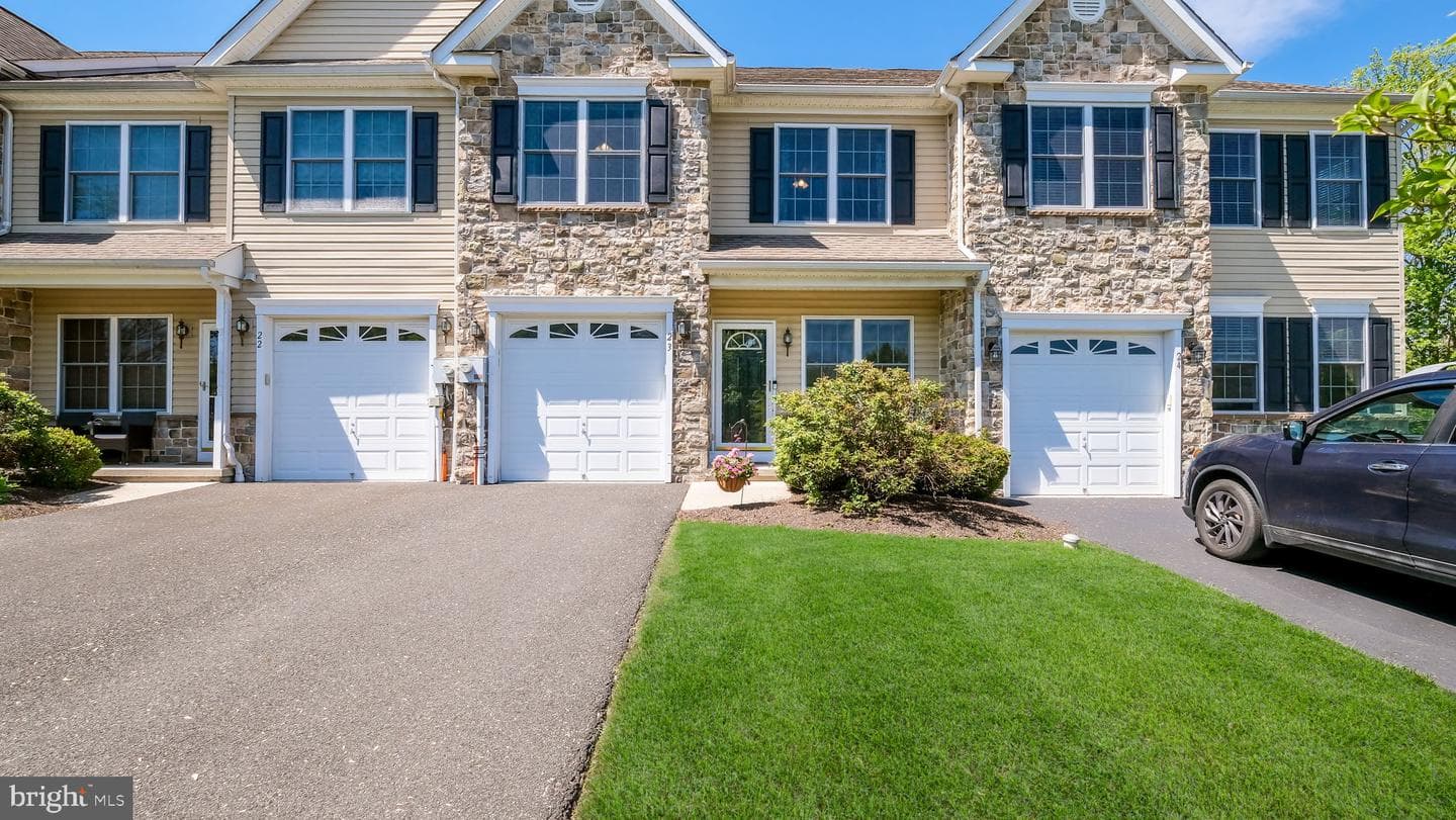 23 Woodspring Circle photo 2
