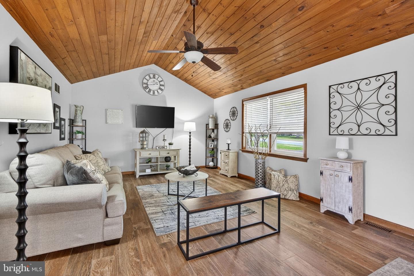 1611 Sleepy Hollow Road photo 11