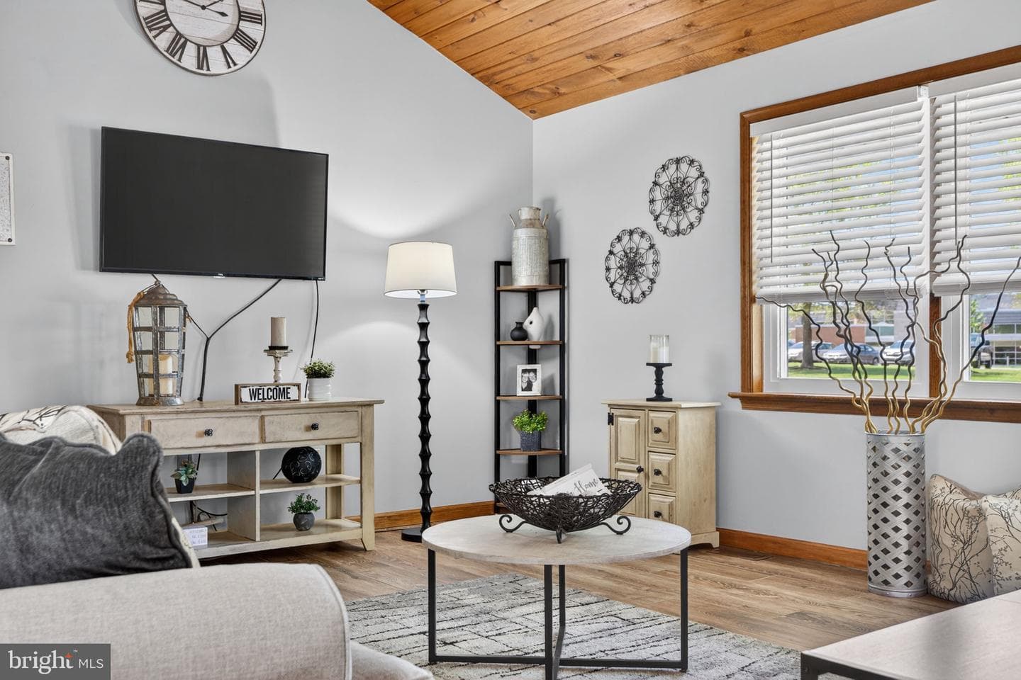 1611 Sleepy Hollow Road photo 14