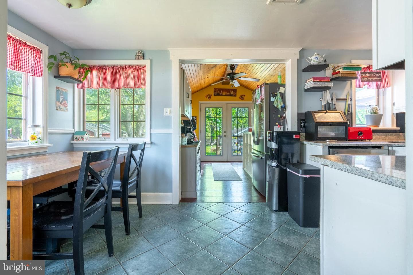 514 Fairhill Road photo 10