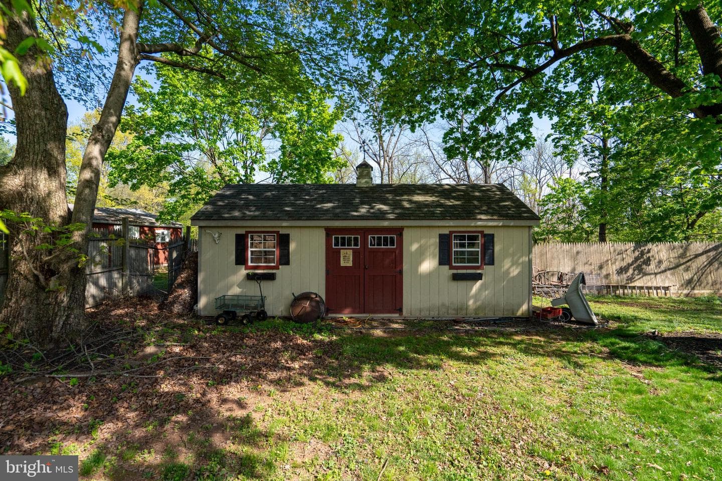 514 Fairhill Road photo 39