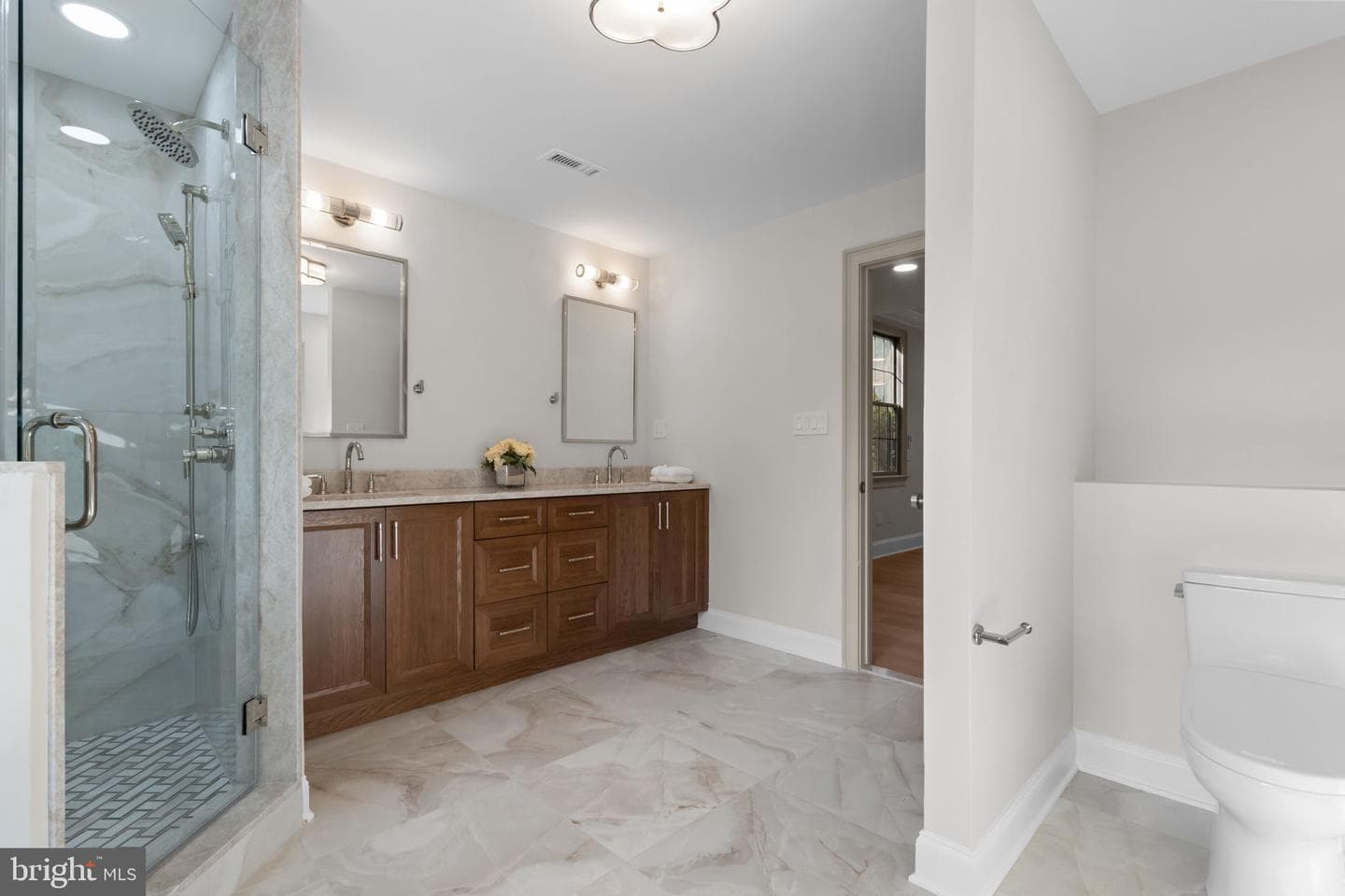 102 Pickwick Drive photo 66